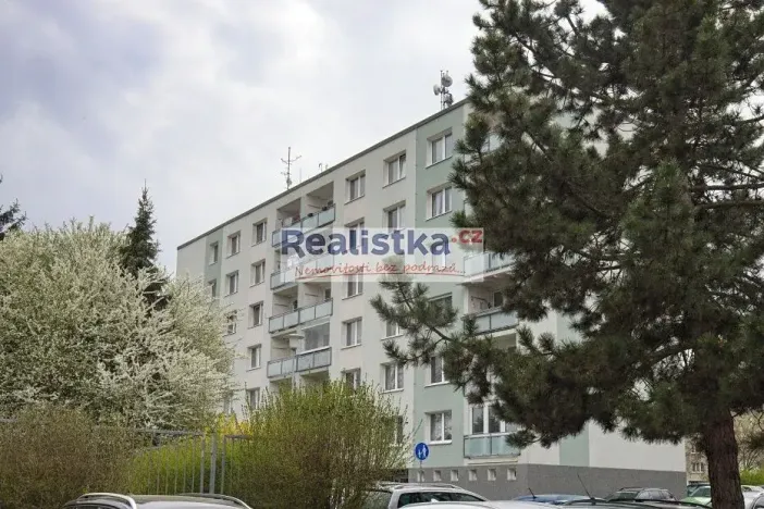 Prodej bytu 4+1, Plzeň, Strážnická, 83 m2