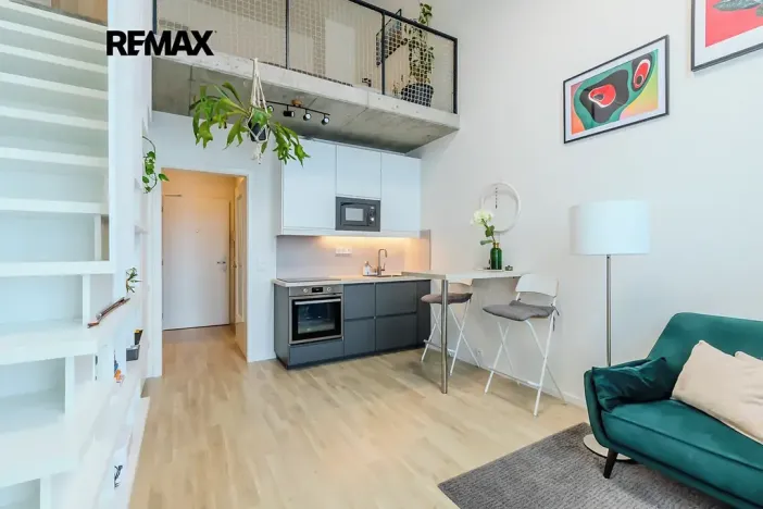 Prodej bytu 2+kk, Praha - Libeň, Novovysočanská, 45 m2
