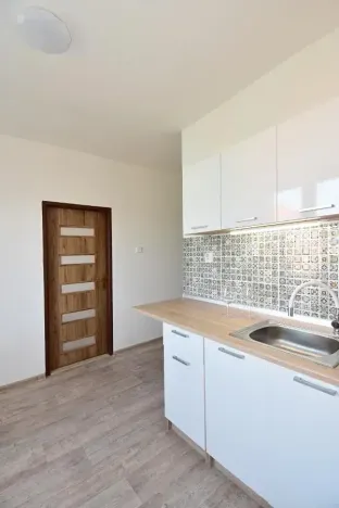 Pronájem bytu 2+1, Klášterec nad Ohří, Václava Řezáče, 57 m2