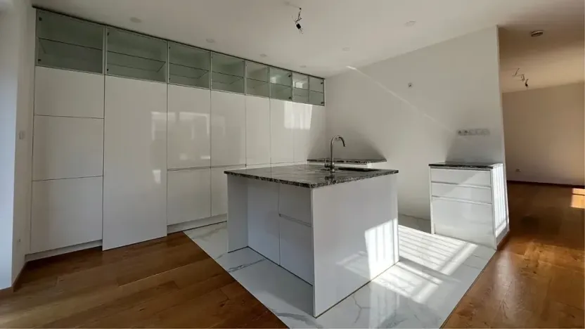 Prodej rodinného domu, Tři Dvory, 235 m2
