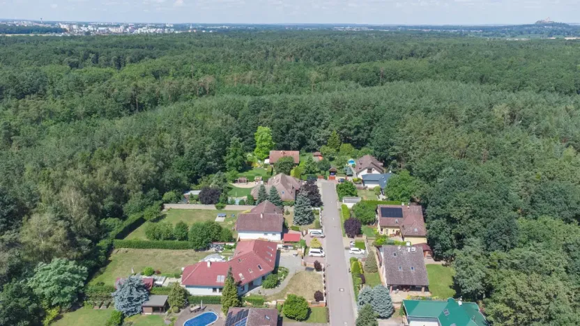 Prodej rodinného domu, Sezemice - Veská, 400 m2