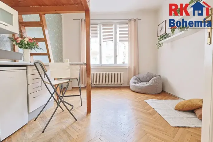 Prodej bytu 1+kk, Praha - Holešovice, U smaltovny, 22 m2