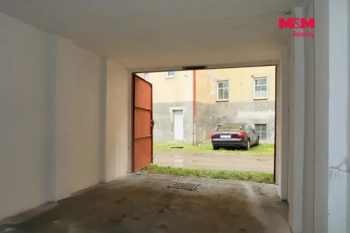 Pronájem garáže, Karlovy Vary, Mattoniho nábřeží, 19 m2