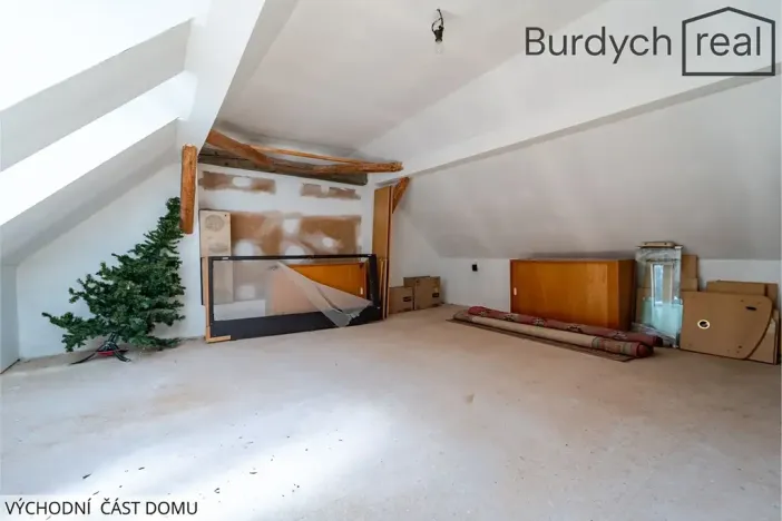 Prodej vícegeneračního domu, Slatiňany, 600 m2