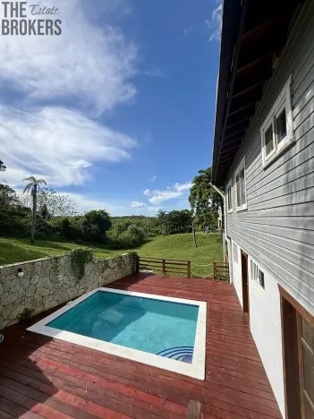 Prodej rodinného domu, French Harbour, Honduras, 185 m2