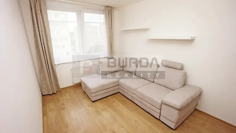Pronájem bytu 2+kk, Praha - Troja, Hnězdenská, 36 m2