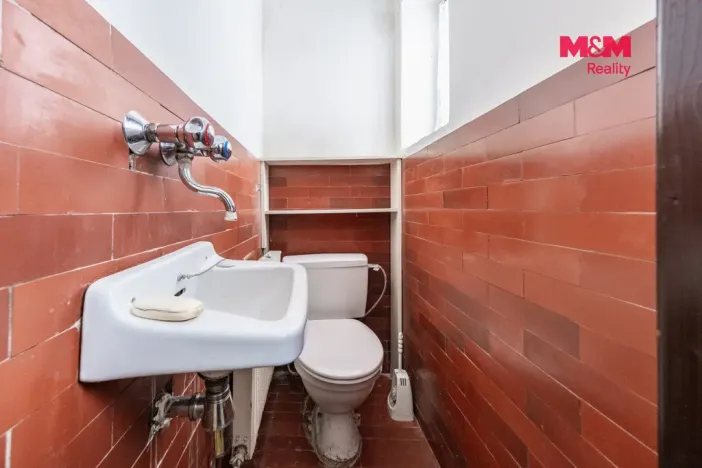 Pronájem rodinného domu, Praha - Horní Počernice, Běluňská, 180 m2