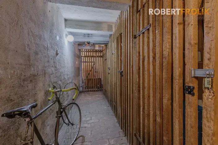 Prodej bytu 2+1, Praha - Bubeneč, Ve struhách, 48 m2