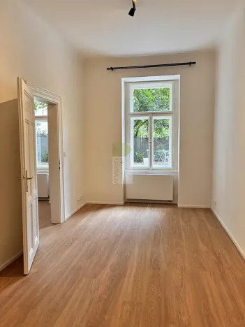Pronájem bytu 2+kk, Praha - Žižkov, Ondříčkova, 43 m2