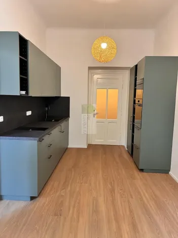 Pronájem bytu 2+kk, Praha - Žižkov, Ondříčkova, 43 m2