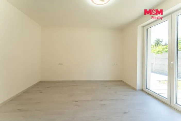 Prodej rodinného domu, Křinec, Zelené náměstí, 83 m2