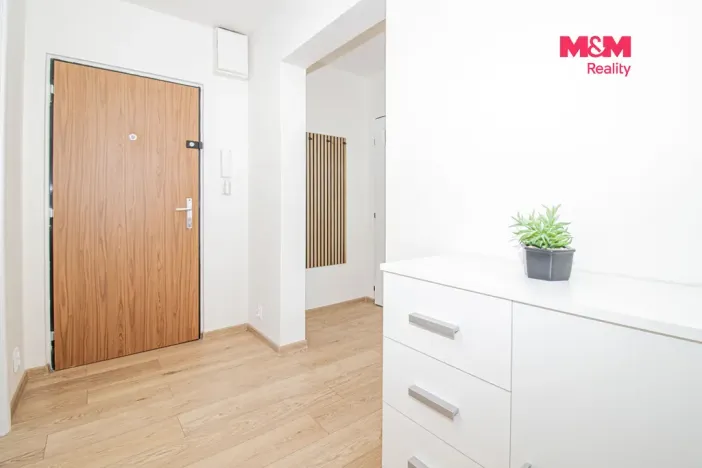 Pronájem bytu 3+kk, Praha - Kobylisy, Šiškova, 72 m2