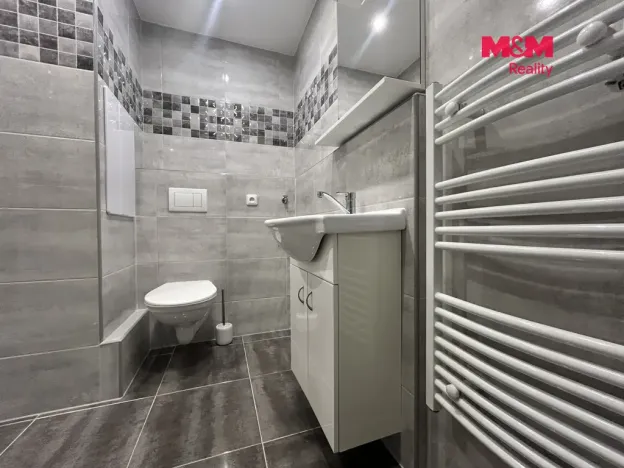 Pronájem bytu 1+1, Děčín, Nálepkova, 35 m2