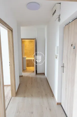 Prodej bytu 2+1, Praha - Letňany, Tupolevova, 54 m2