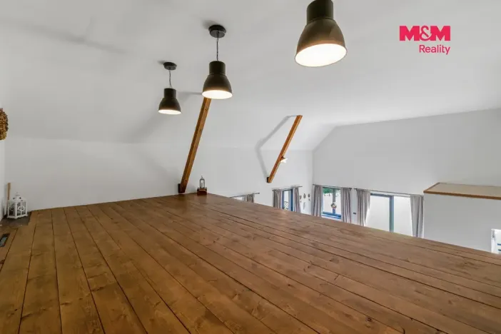 Prodej rodinného domu, Králův Dvůr - Křižatky, 156 m2