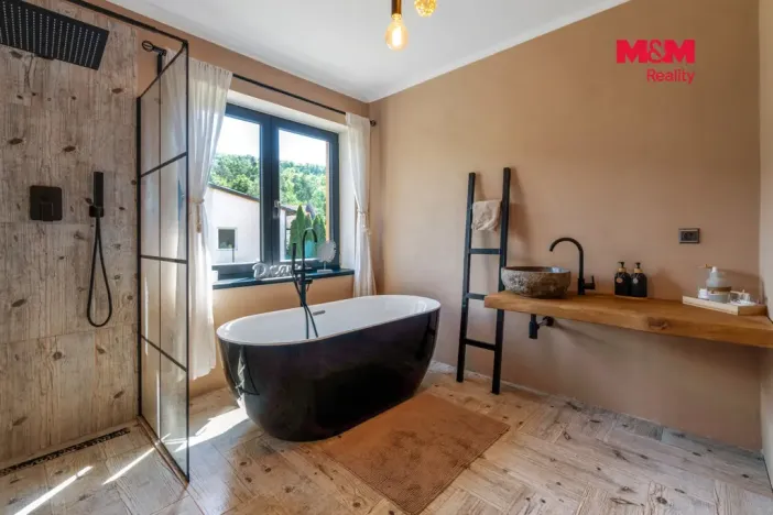 Prodej rodinného domu, Králův Dvůr - Křižatky, 156 m2