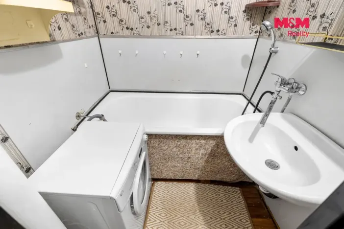 Prodej bytu 1+1, Kladno - Kročehlavy, Finská, 39 m2