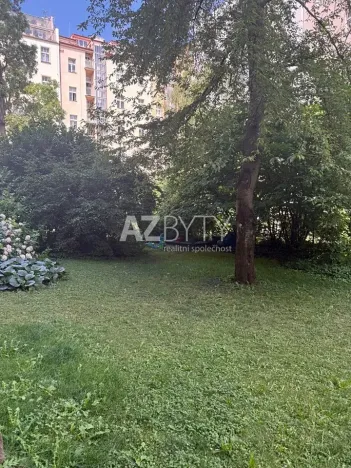 Pronájem bytu 1+kk, Praha - Bubeneč, Jaselská, 29 m2