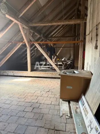 Pronájem bytu 1+kk, Praha - Bubeneč, Jaselská, 29 m2