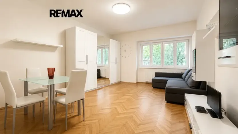 Pronájem bytu 2+1, Praha - Podolí, Na dolinách, 54 m2
