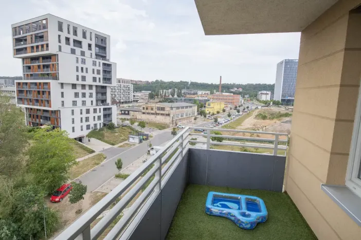 Pronájem bytu 3+kk, Praha - Vysočany, Svatošových, 72 m2