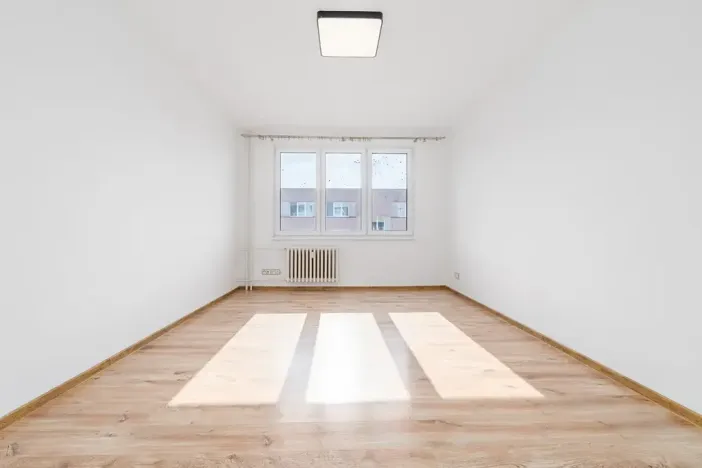 Pronájem bytu 2+1, Veselí nad Lužnicí, Pod Markem, 56 m2