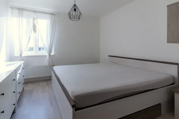 Pronájem bytu 2+kk, Klecany, V Honech, 46 m2