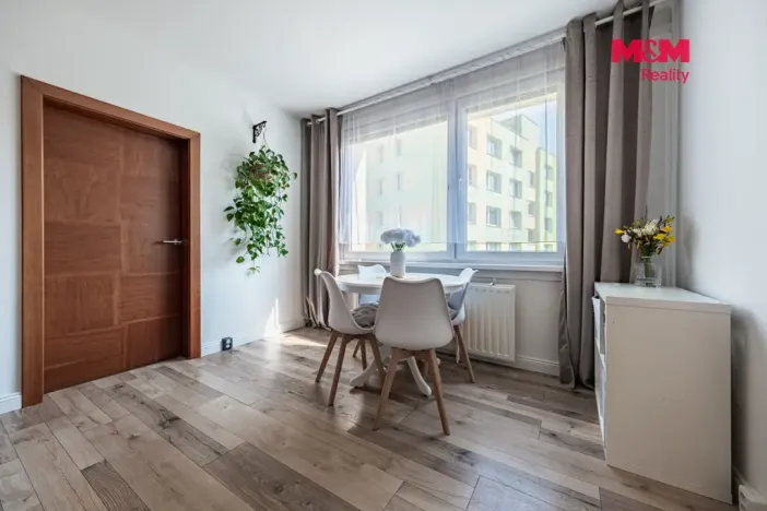 Prodej bytu 3+1, Volary, Sídl. Míru, 70 m2