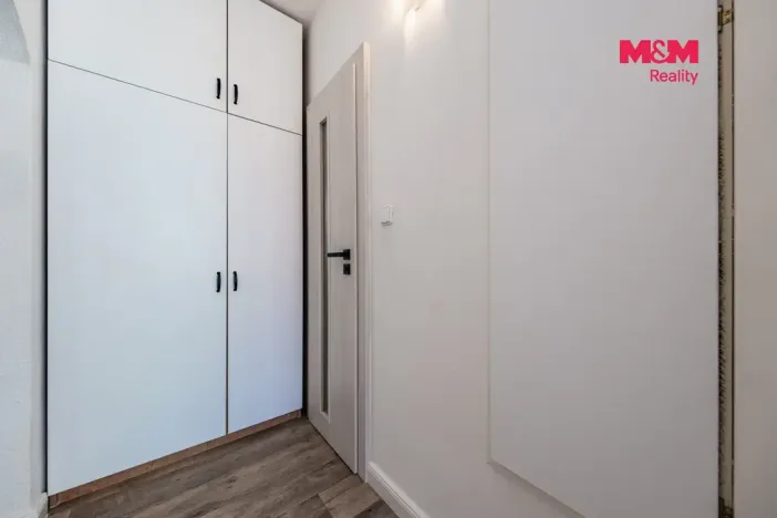 Prodej bytu 3+1, Volary, Sídl. Míru, 70 m2