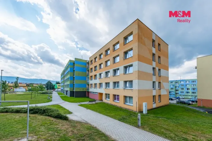Prodej bytu 3+1, Volary, Sídl. Míru, 70 m2
