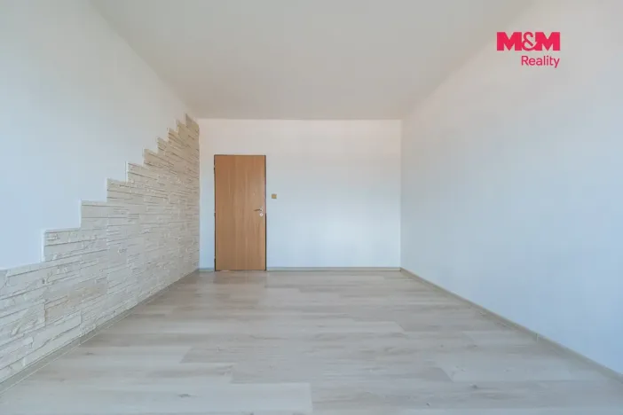 Prodej bytu 2+1, Volary, Sídl. Míru, 63 m2