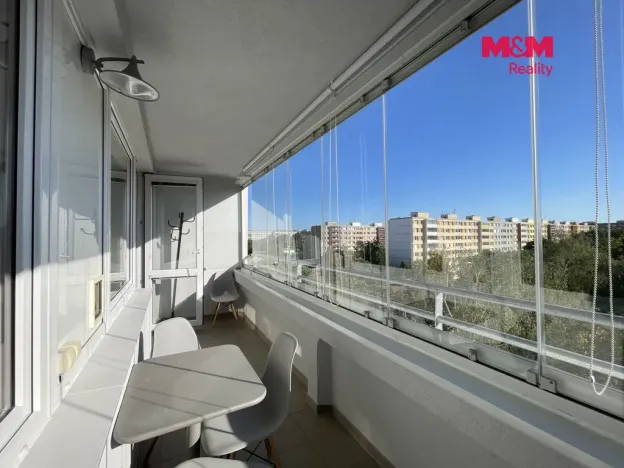 Pronájem bytu 2+kk, Praha - Prosek, Vysočanská, 37 m2