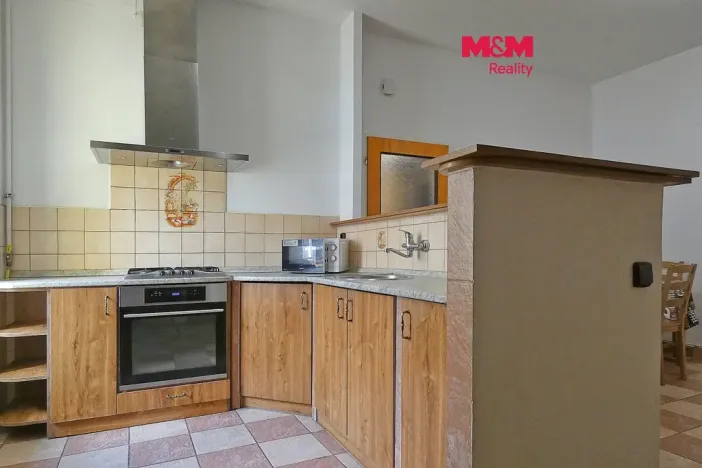 Pronájem bytu 4+1, Čáslav - Čáslav-Nové Město, Husova, 98 m2