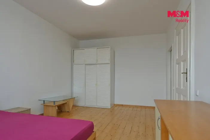 Pronájem bytu 4+1, Čáslav - Čáslav-Nové Město, Husova, 98 m2