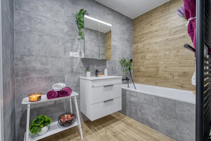 Pronájem bytu 4+1, Děčín - Děčín IX-Bynov, Nálepkova, 78 m2