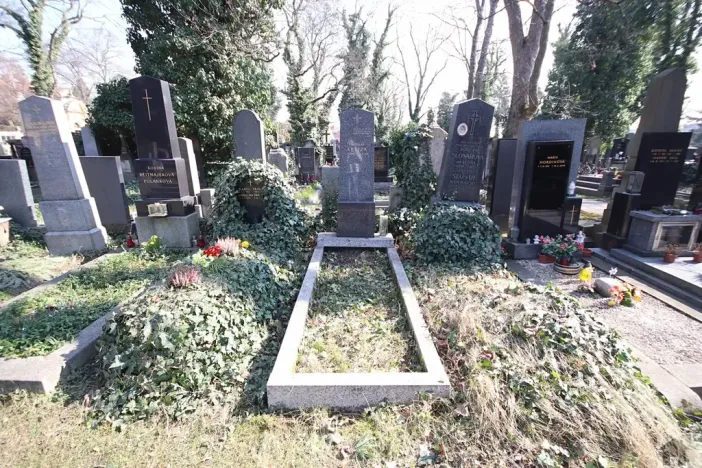 Prodej - jiné, Praha - Smíchov, U smíchovského hřbitova, 2 m2
