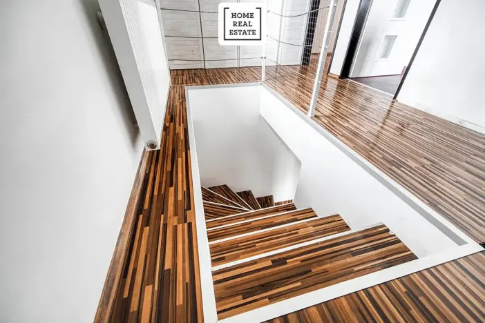 Pronájem apartmánu, Praha - Dolní Měcholupy, U svornosti, 117 m2