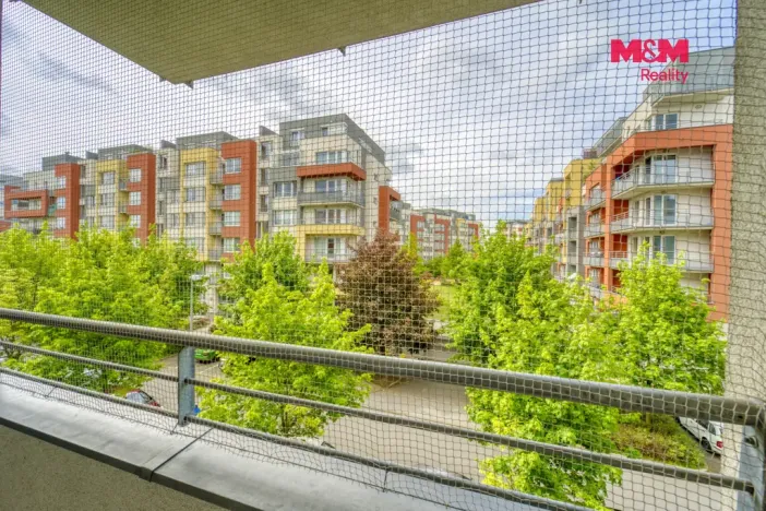 Prodej bytu 2+kk, Praha, Sazovická, 47 m2
