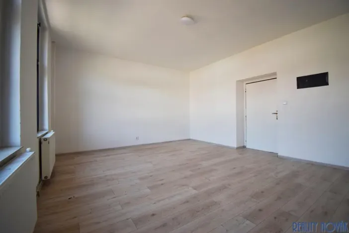 Pronájem bytu 1+1, Ústí nad Labem - Krásné Březno, Drážďanská, 42 m2