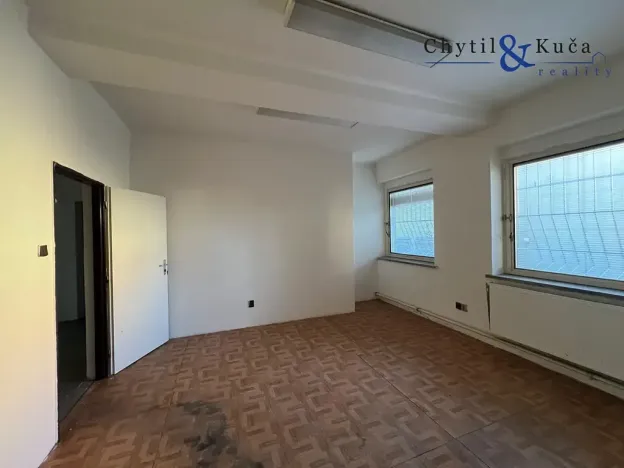 Pronájem skladu, Přerov, 1400 m2