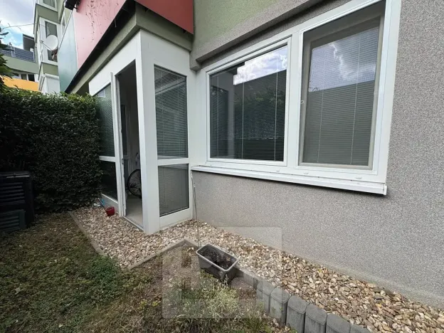 Pronájem bytu 1+kk, Brno, Hvozdecká, 40 m2