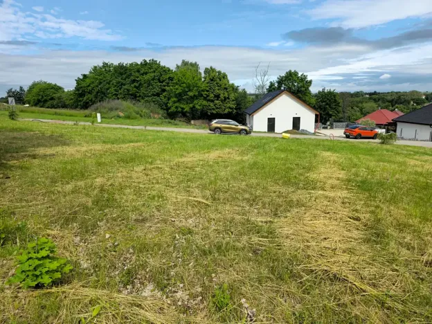 Prodej pozemku pro bydlení, Knovíz, U Kostela, 1312 m2