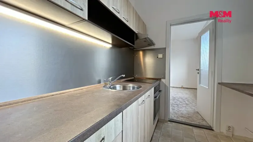 Pronájem bytu 1+kk, Liberec - Liberec XII-Staré Pavlovice, Letná, 38 m2