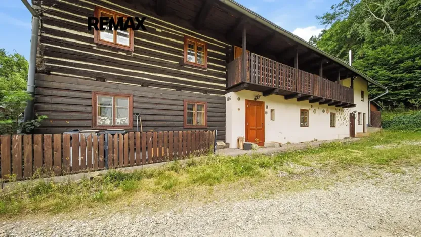 Prodej rodinného domu, Cvikov, 556 m2