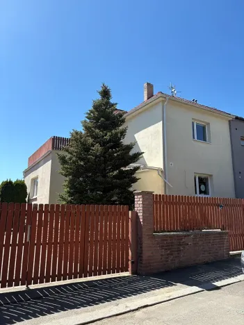 Pronájem kanceláře, Praha - Žižkov, K vrcholu, 200 m2
