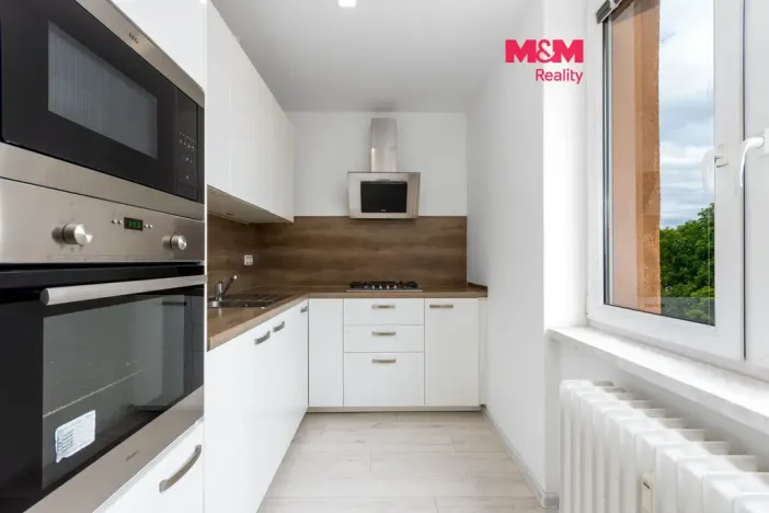 Prodej bytu 2+1, Ostrava - Mariánské Hory, Korunní, 58 m2