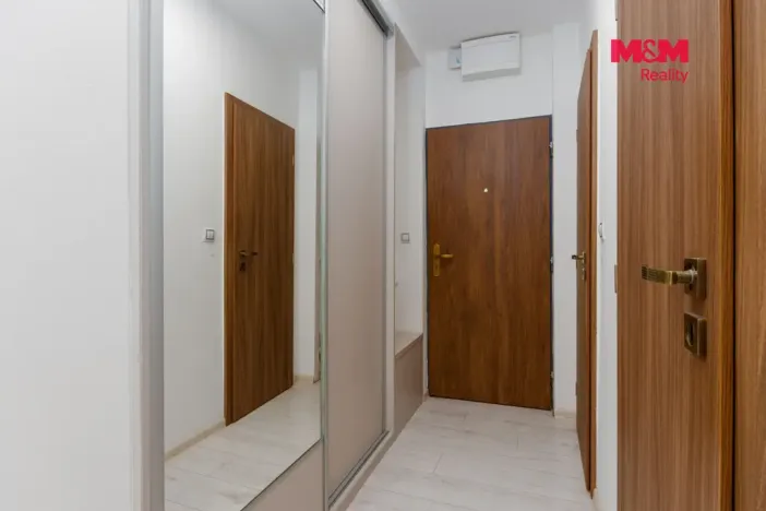 Prodej bytu 2+1, Ostrava - Mariánské Hory, Korunní, 58 m2