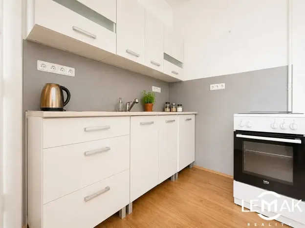 Pronájem bytu 2+kk, Olomouc, Šmeralova, 45 m2