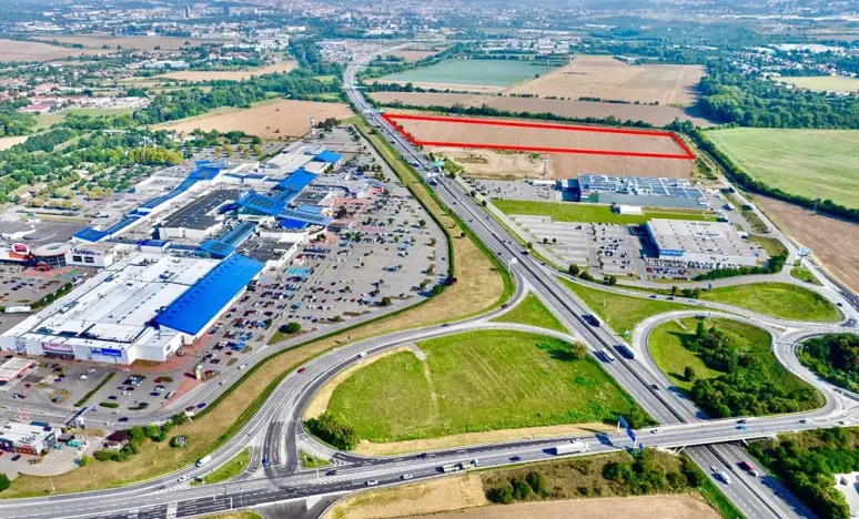 Prodej komerčního pozemku, Modřice, 40000 m2