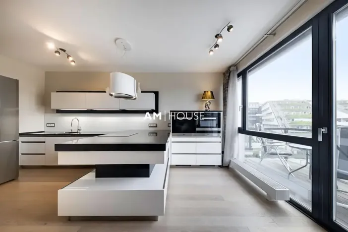Pronájem bytu 4+kk, Praha - Libeň, Voctářova, 98 m2